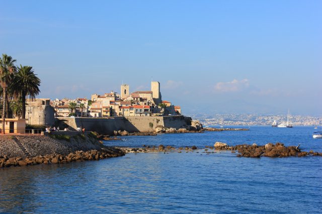 Mehr über den Artikel erfahren Südfrankreich Tag 13: Antibes und Adieu La France