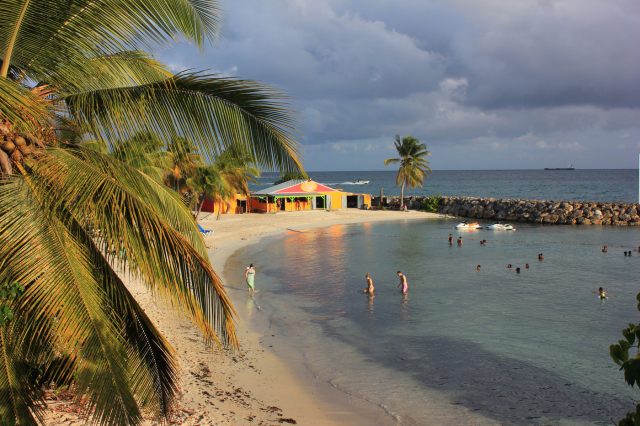 Mehr über den Artikel erfahren Karibik Tag 14: Flug nach Guadeloupe und Übernachtung in Le Gosier