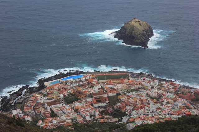 Mehr über den Artikel erfahren Teneriffa Tag 2: Bergstraßen-Panoramen und die Playa de la Arena