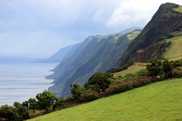 Mehr über den Artikel erfahren Azoren Tag 9: Überfahrt nach Sao Jorge