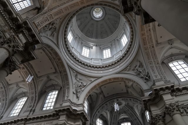 Innenraum Kathedrale Namur