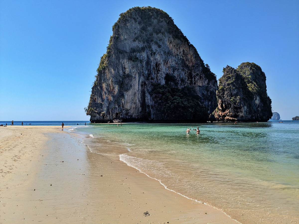 Mehr über den Artikel erfahren Thailand Tag 15: Phra Nang Beach