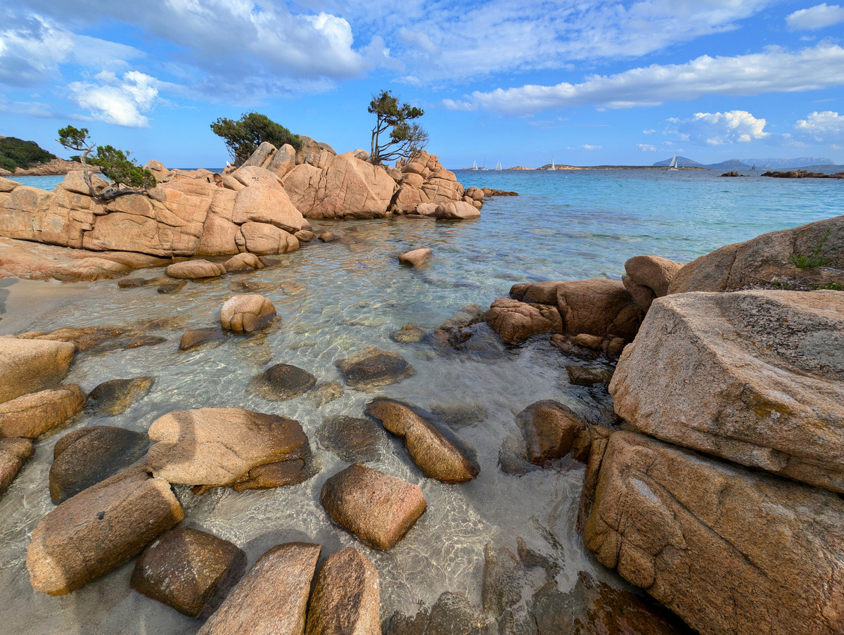 Mehr über den Artikel erfahren Sardinien Tag 1: Reiseroute und Ankunft an der Costa Smeralda