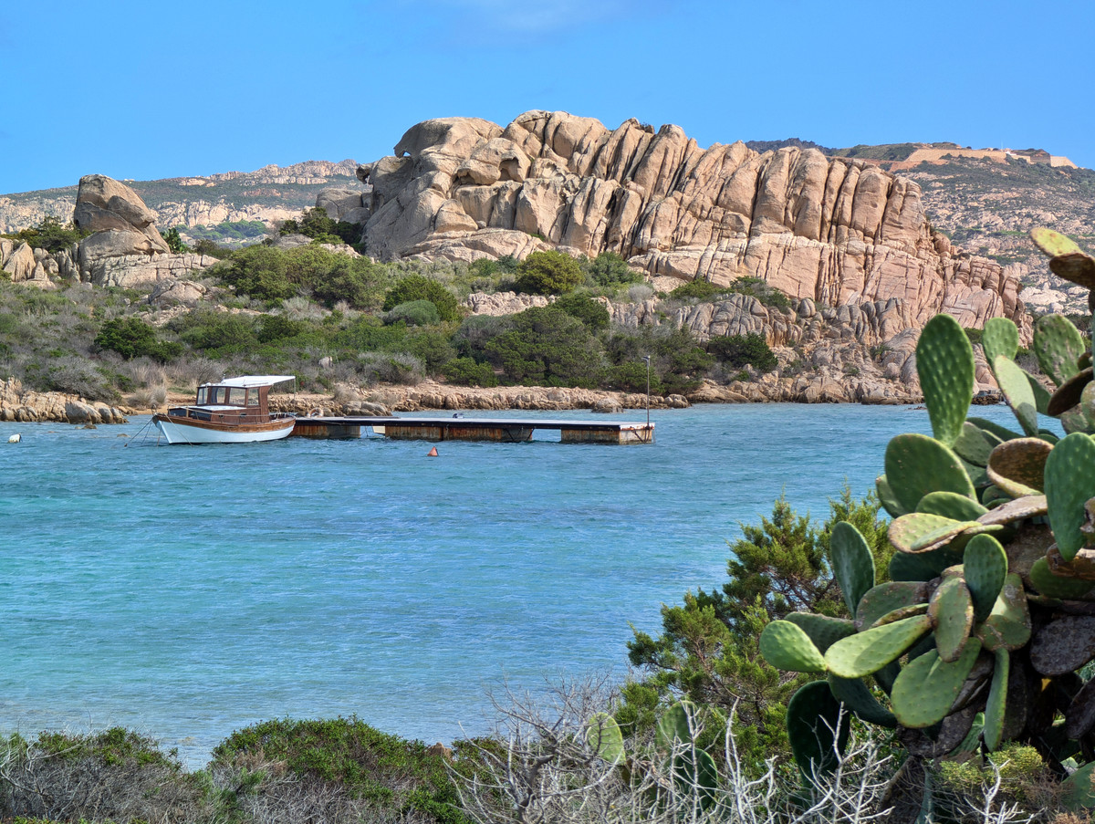 Mehr über den Artikel erfahren Sardinien Tag 2: Rundfahrt auf La Maddalena