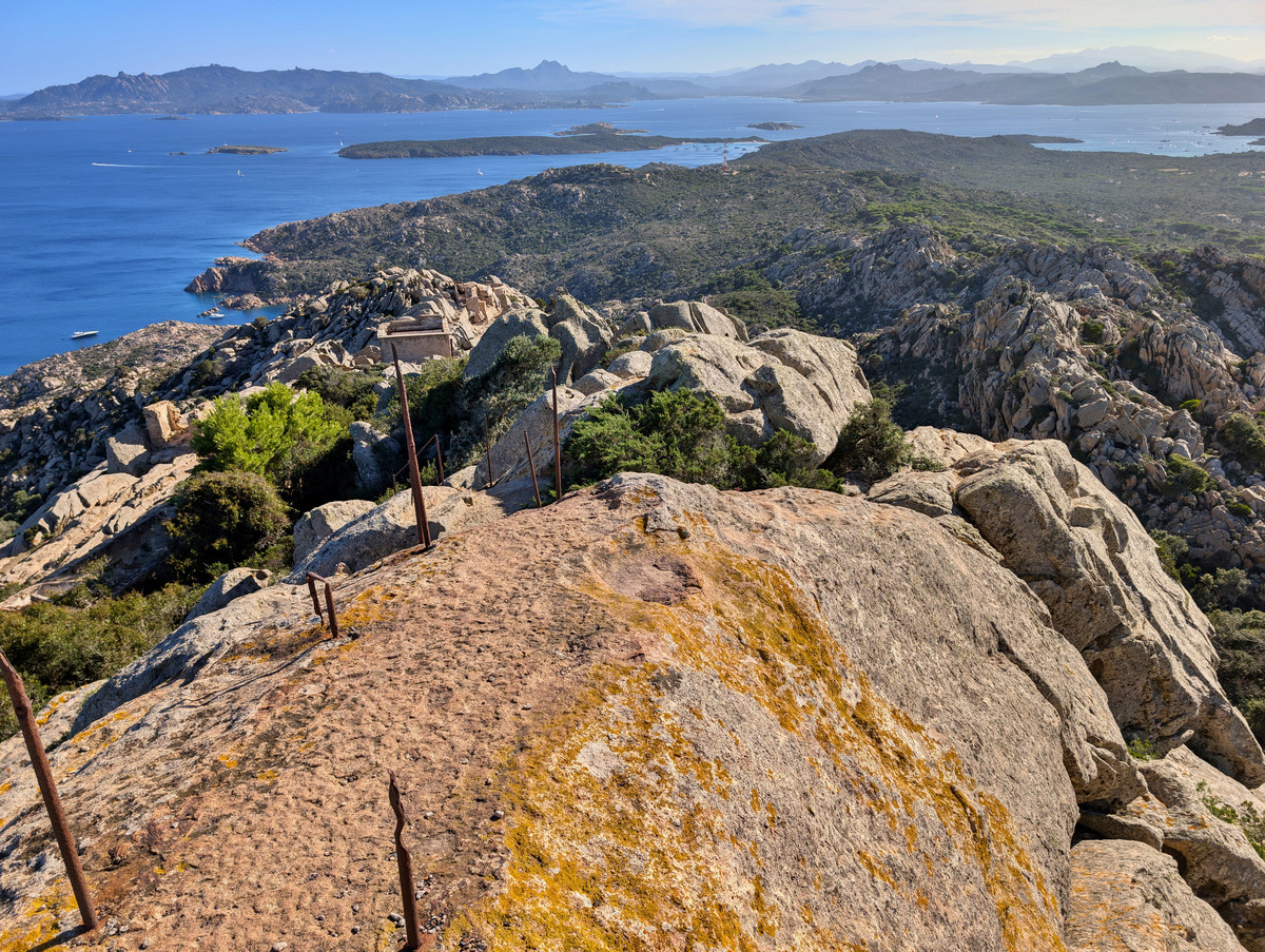 Mehr über den Artikel erfahren Sardinien Tag 3: Erkundung von Caprera