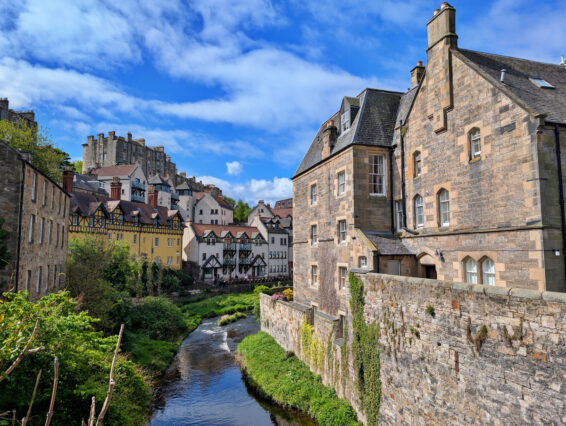 Mehr über den Artikel erfahren Schottland Tag 3: Idyllisches Dean Village und Pub-Kultur