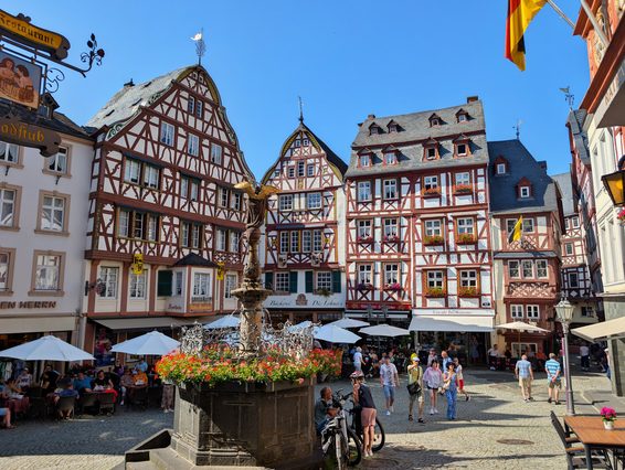 Mehr über den Artikel erfahren Mosel Entdeckungstour: Lieser und Bernkastel-Kues